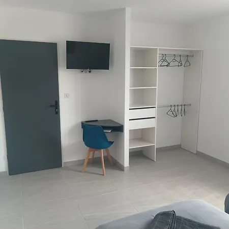 Le Cubry بيت للعطل
